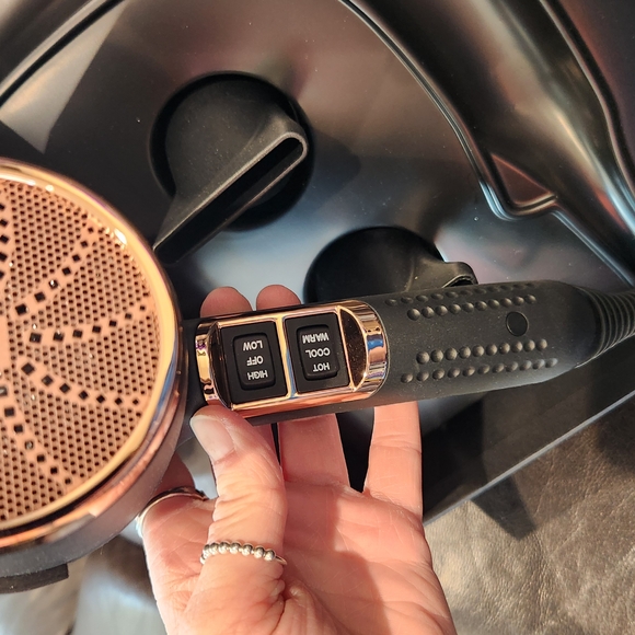 Black Hair Dryer by N:P Beautiful - Picture 5 of 10